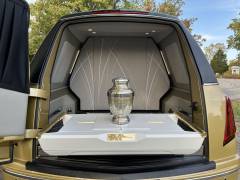 Integrated Urn Carrier